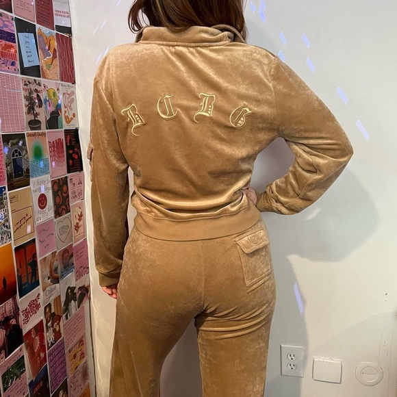 BCBGMaxazria Women Beige Tan Velour Velvet Workout Tracksuit Set Size L/XL Y2K - Picture 6 of 6